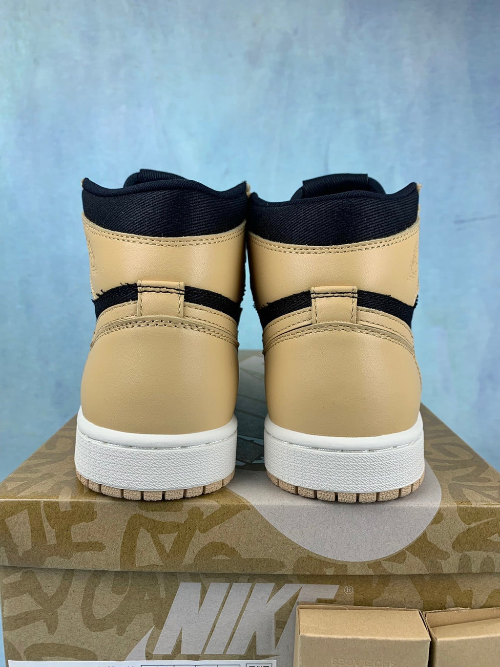 Air Jordan 1 High Milk Tea 575441-202 Unisex Sneakers