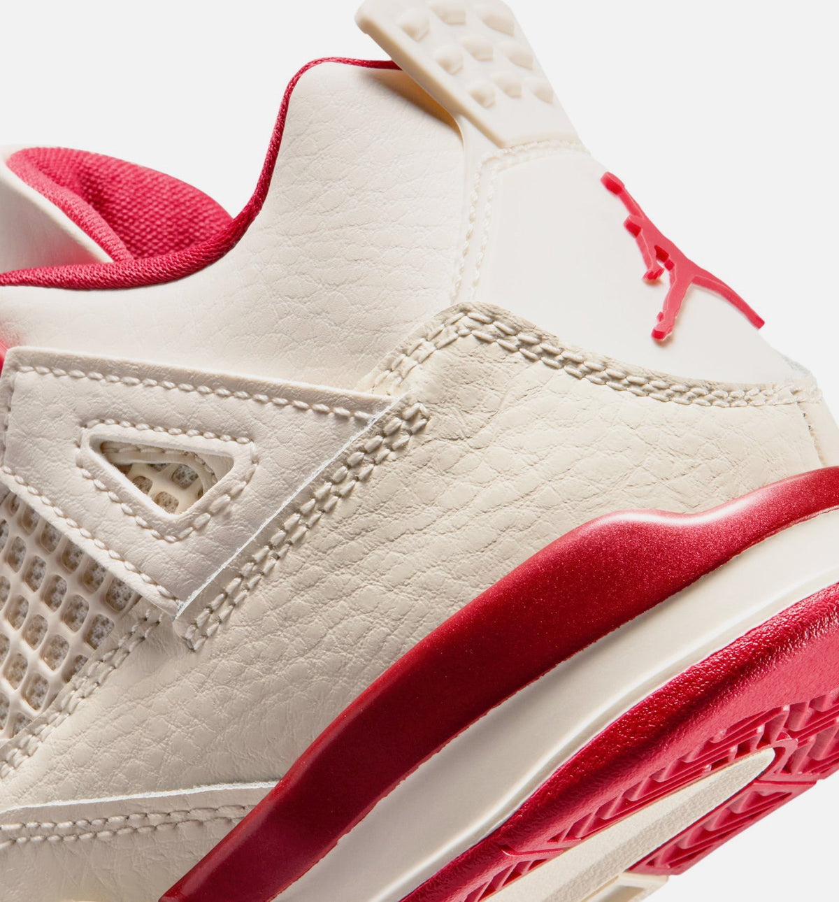 Air Jordan 4 Retro Valentine's Day | Preschool Lifestyle Shoe | Light Ivory/Canyon Rust/Siren Red