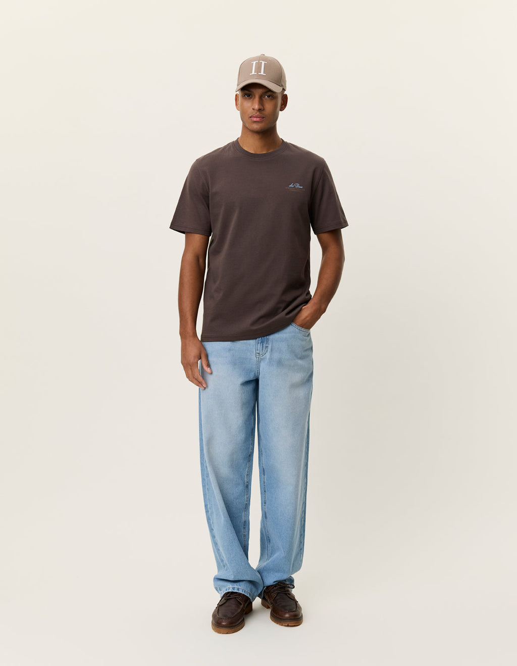 Les Deux Ben Globe Tee