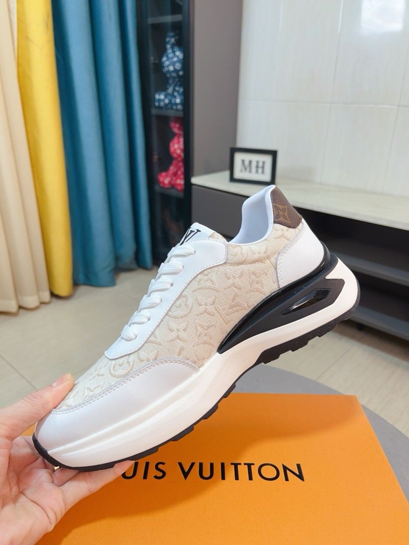 Louis Vuitton Patterned Low-Top Sneakers